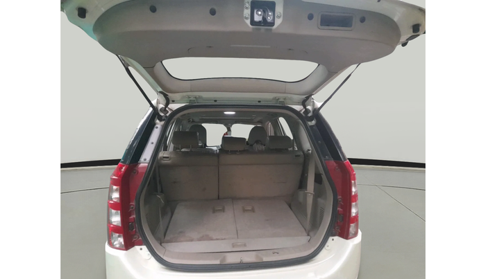 2017 Mahindra XUV500 W10, Diesel, Manual, 86,604 km, exterior