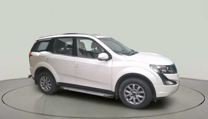 2017 Mahindra XUV500 W10, Diesel, Manual, 86,604 km, exterior