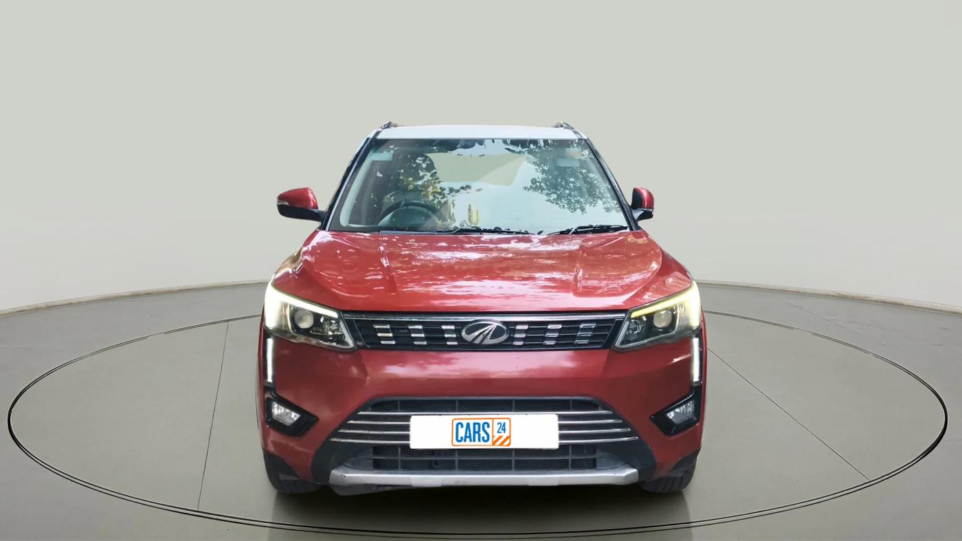 2020 Mahindra XUV300 W8(O) 1.5 DIESEL DUAL TONE, Diesel, Manual, 1,05,920 km, exterior