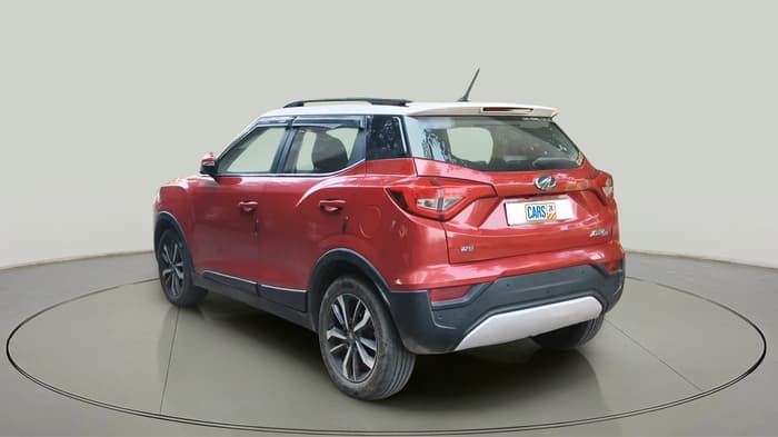 2020 Mahindra XUV300 W8(O) 1.5 DIESEL DUAL TONE, Diesel, Manual, 1,05,920 km, exterior
