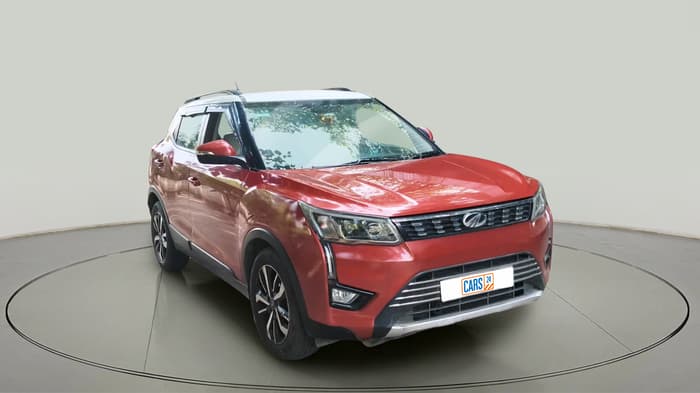 2020 Mahindra XUV300 W8(O) 1.5 DIESEL DUAL TONE, Diesel, Manual, 1,05,920 km, exterior