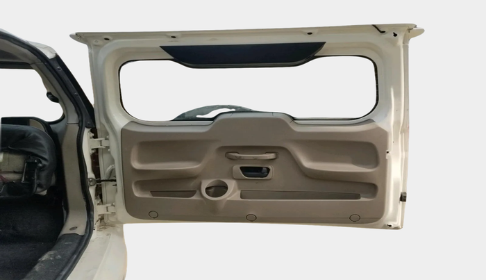 2016 Mahindra TUV300 T6 PLUS, Diesel, Manual, 1,04,174 km, exterior