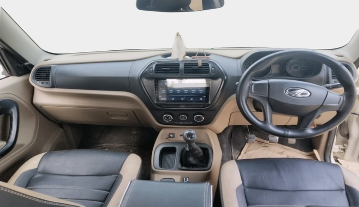 2016 Mahindra TUV300 T6 PLUS, Diesel, Manual, 1,04,174 km, interior