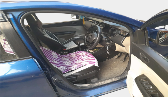 2021 Renault TRIBER RXT, Petrol, Manual, 1,18,545 km, interior