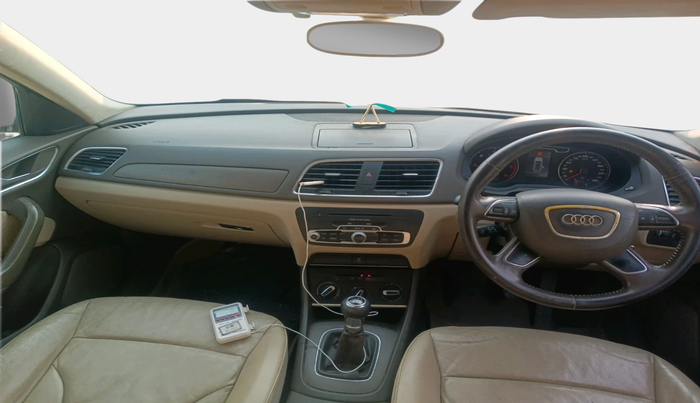 2013 Audi Q3 2.0 TDI, Diesel, Automatic, 85,235 km, interior