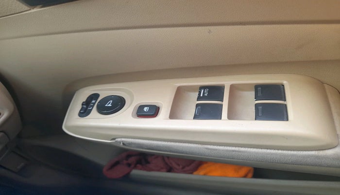 2012 Honda City 1.5L I-VTEC S MT, Petrol, Manual, 1,16,194 km, interior