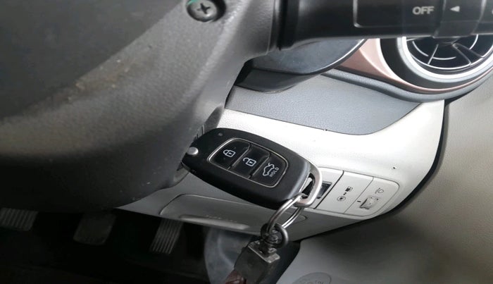 2021 Hyundai AURA S 1.2 CNG, CNG, Manual, 1,40,361 km, interior