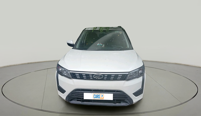 2020 Mahindra XUV300 W6 1.5 Diesel, Diesel, Manual, 91,446 km, exterior