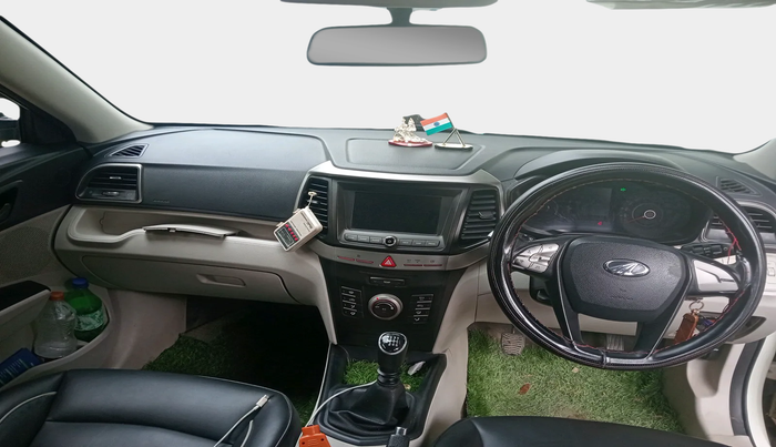 2020 Mahindra XUV300 W6 1.5 Diesel, Diesel, Manual, 91,446 km, interior