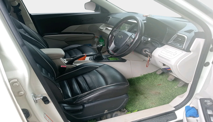2020 Mahindra XUV300 W6 1.5 Diesel, Diesel, Manual, 91,446 km, interior
