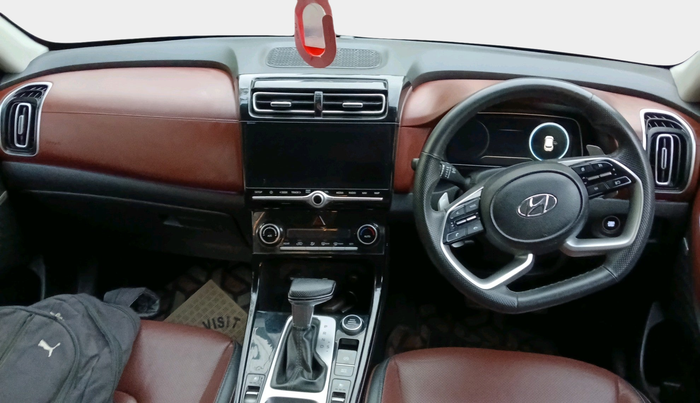 2022 Hyundai ALCAZAR 1.5 SIGNATURE (O) AT 6STR, Diesel, Automatic, 1,05,904 km, interior
