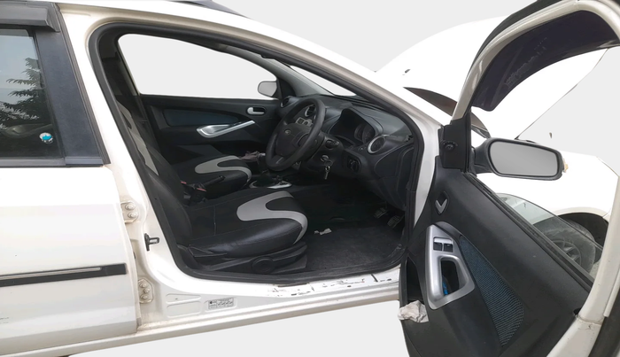 2016 Ford Figo Aspire TITANIUM 1.2 PETROL, Petrol, Manual, 61,919 km, interior