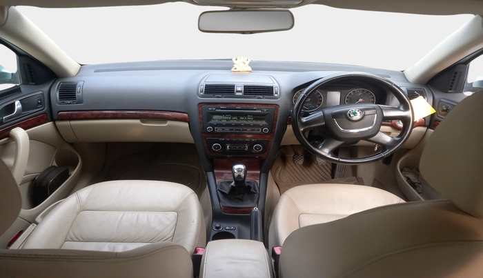 2010 Skoda Laura ELEGANCE 1.9 TDI MT, Diesel, Manual, 1,02,205 km, interior