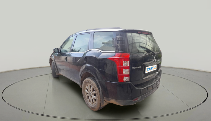 2016 Mahindra XUV500 W10, Diesel, Manual, 1,08,980 km, exterior