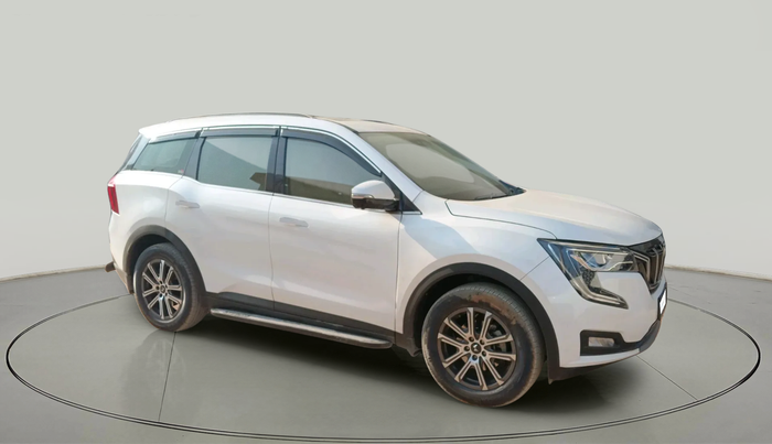 2024 Mahindra XUV700 AX 7 LUXURY D MT 7 STR, Diesel, Manual, 47,443 km, exterior