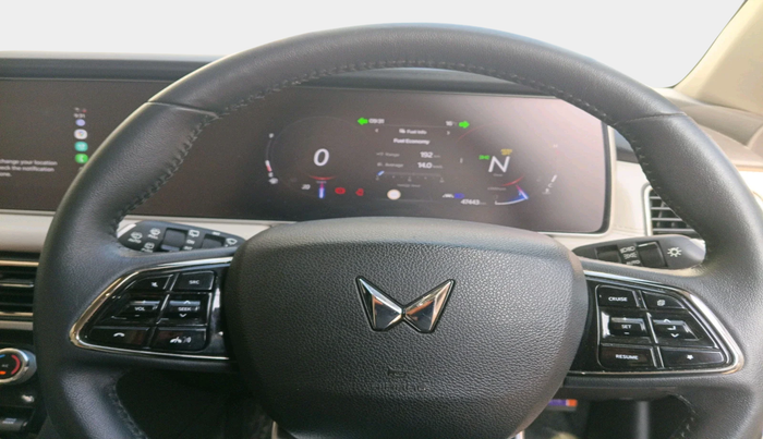 2024 Mahindra XUV700 AX 7 LUXURY D MT 7 STR, Diesel, Manual, 47,443 km, interior