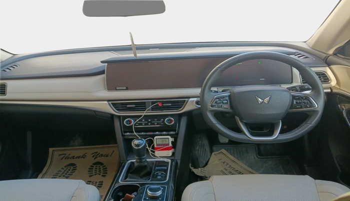 2024 Mahindra XUV700 AX 7 LUXURY D MT 7 STR, Diesel, Manual, 47,443 km, interior