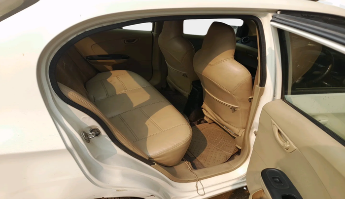 2015 Honda Amaze 1.2L I-VTEC S, Petrol, Manual, 1,11,123 km, interior
