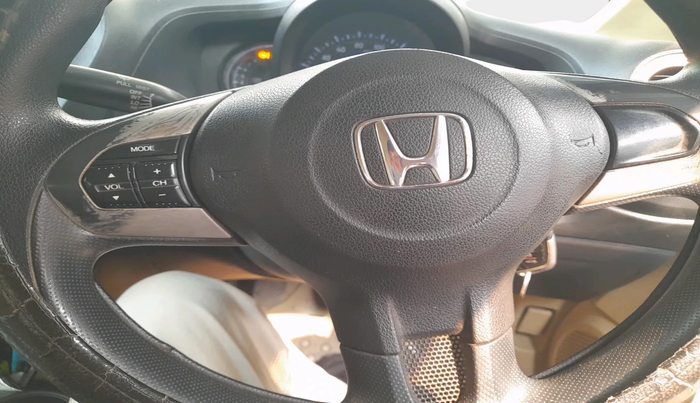 2015 Honda Amaze 1.2L I-VTEC S, Petrol, Manual, 1,11,123 km, interior