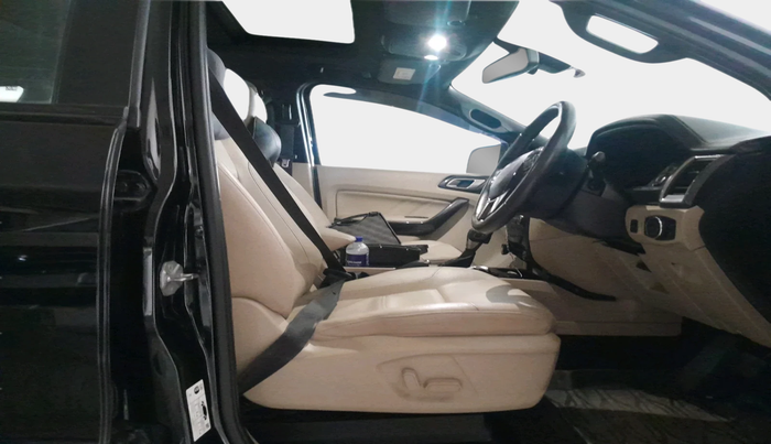 2020 Ford Endeavour TITANIUM PLUS 2.0 4X2 AT SUNROOF, Diesel, Automatic, 77,696 km, interior
