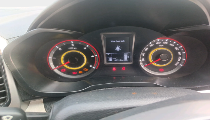 2022 Mahindra XUV300 W8 (O) 1.5 DIESEL, Diesel, Manual, 47,911 km, interior