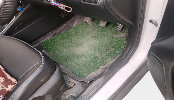 2020 Hyundai VENUE SX 1.5 CRDI, Diesel, Manual, 1,50,542 km, interior