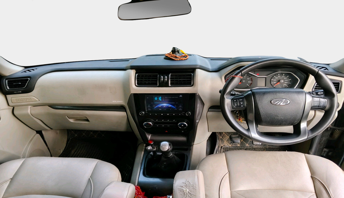 2019 Mahindra Scorpio S9, Diesel, Manual, 87,608 km, interior