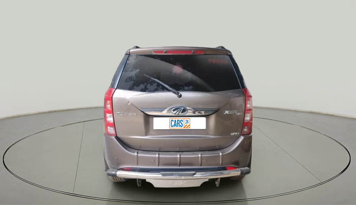 2017 Mahindra XUV500 W10, Diesel, Manual, 1,00,366 km, exterior