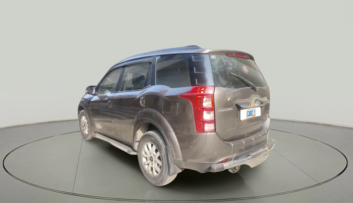 2017 Mahindra XUV500 W10, Diesel, Manual, 1,00,366 km, exterior