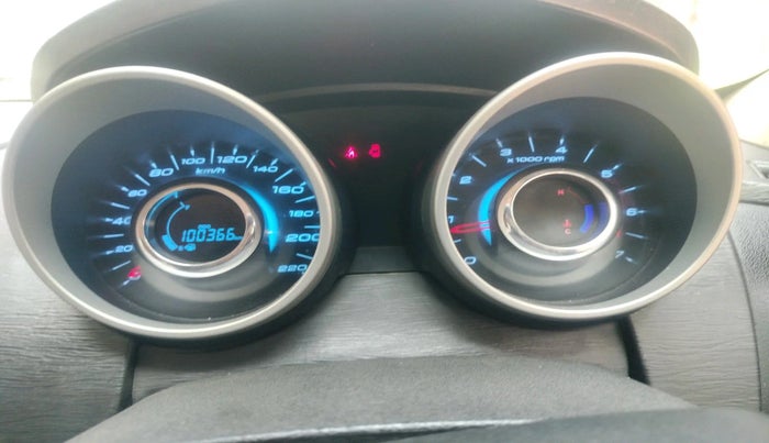 2017 Mahindra XUV500 W10, Diesel, Manual, 1,00,366 km, interior