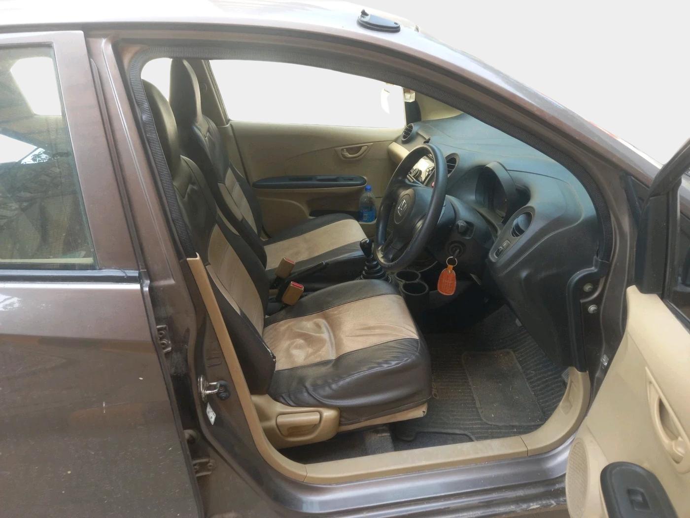 2015 Honda Brio E MT, Petrol, Manual, 1,09,658 km, interior