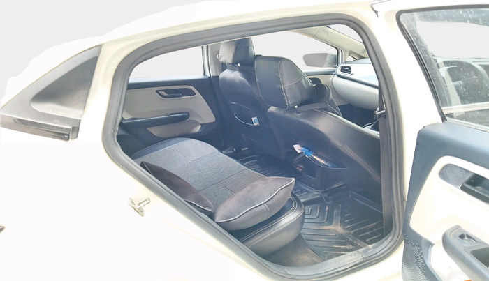 2023 Tata ALTROZ XM PLUS PETROL, Petrol, Manual, 35,615 km, interior