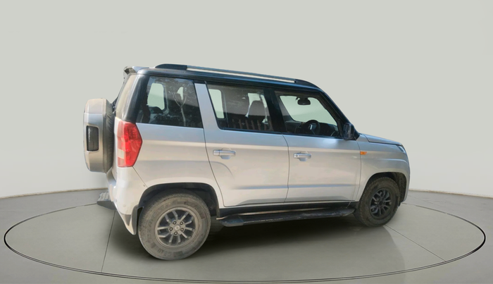 2017 Mahindra TUV300 T10, Diesel, Manual, 98,369 km, exterior