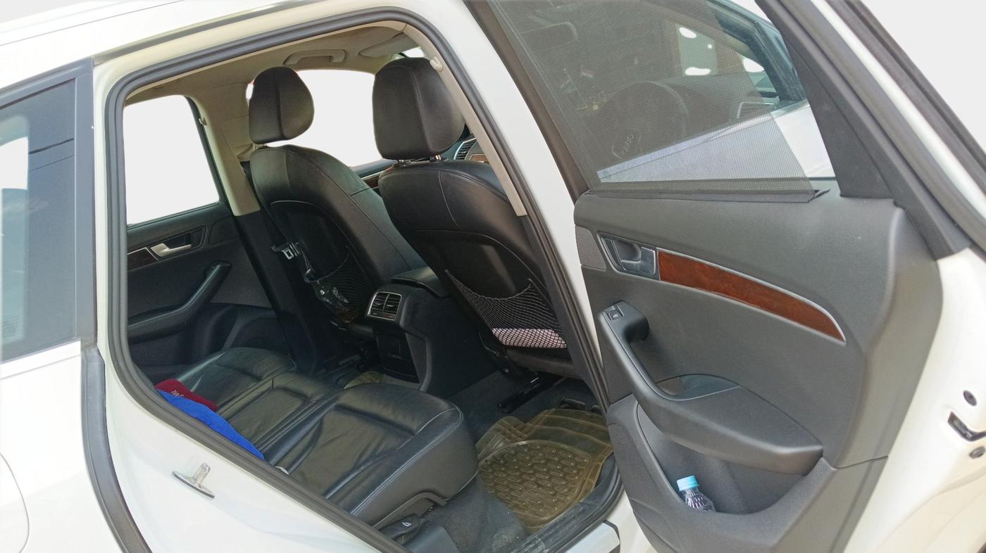 2012 Audi Q5 2.0 TDI QUATTRO, Diesel, Automatic, 1,31,900 km, interior