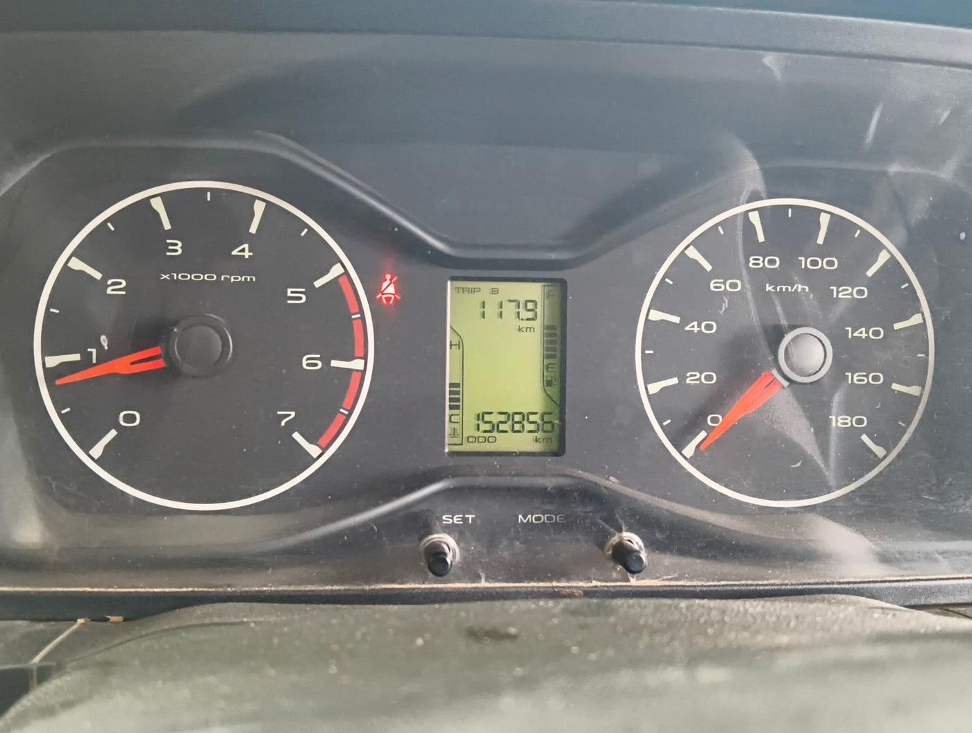 2016 Mahindra Scorpio S6 PLUS, Diesel, Manual, 1,52,856 km, interior