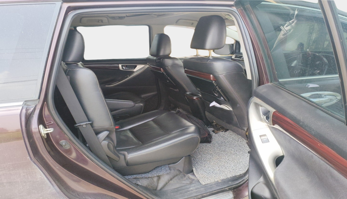 2016 Toyota Innova Crysta 2.4 ZX 7 STR, Diesel, Manual, 1,41,395 km, interior