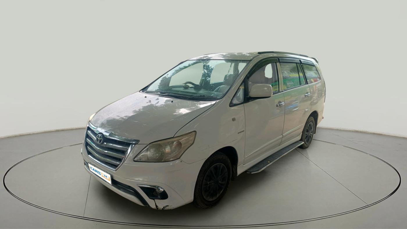2015 Toyota Innova 2.5 GX 8 STR, Diesel, Manual, 1,78,534 km, exterior