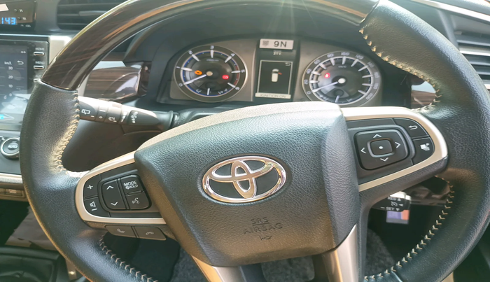 2022 Toyota Innova Crysta 2.4 ZX 7 STR, Diesel, Manual, 40,000 km, interior