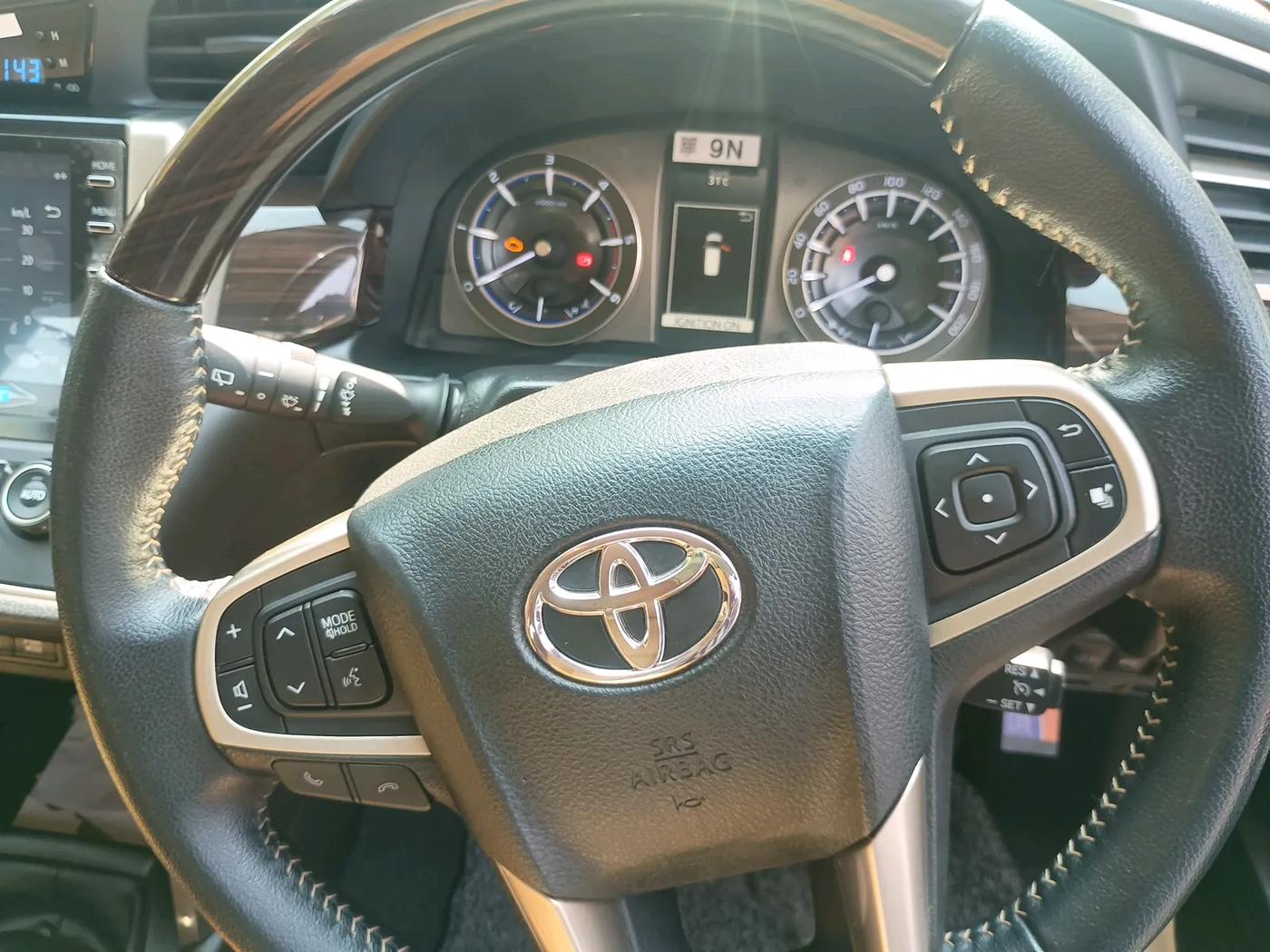 2022 Toyota Innova Crysta 2.4 ZX 7 STR, Diesel, Manual, 40,000 km, interior