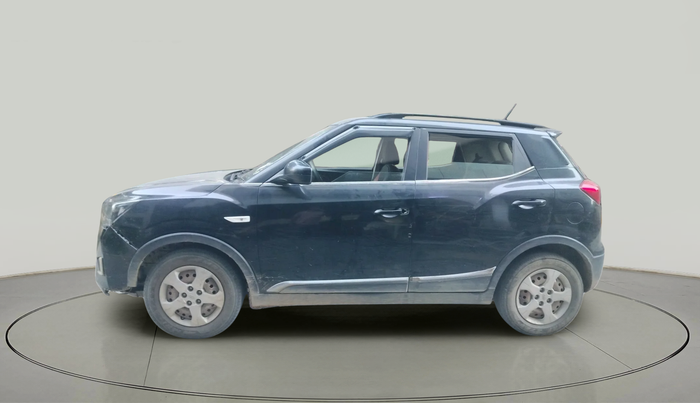 2020 Mahindra XUV300 W6 1.5 Diesel, Diesel, Manual, 1,70,378 km, exterior