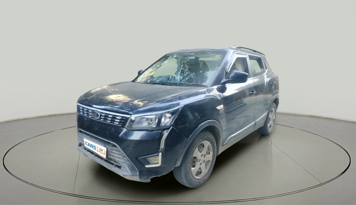 2020 Mahindra XUV300 W6 1.5 Diesel, Diesel, Manual, 1,70,378 km, exterior