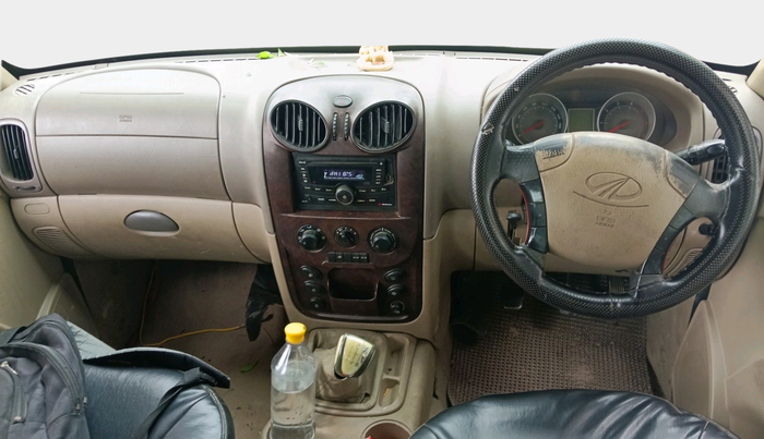 2013 Mahindra Scorpio VLX 2WD AIRBAG, Diesel, Manual, 2,36,224 km, interior