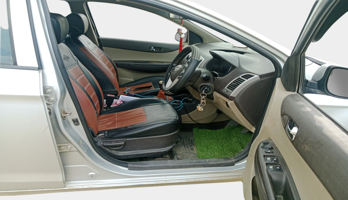 2011 Hyundai i20 SPORTZ 1.2, Petrol, Manual, 56,537 km, interior