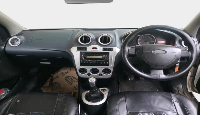 2013 Ford Figo TITANIUM 1.4 DIESEL, Diesel, Manual, 1,54,011 km, interior