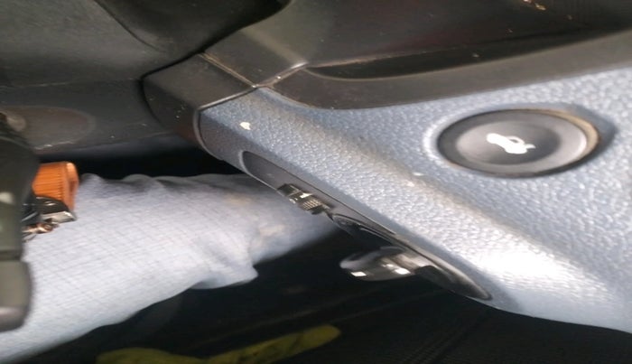 2013 Ford Figo TITANIUM 1.4 DIESEL, Diesel, Manual, 1,54,011 km, interior