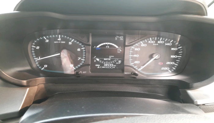 2023 Tata ALTROZ XM PLUS SUNROOF, Petrol, Manual, 38,599 km, interior