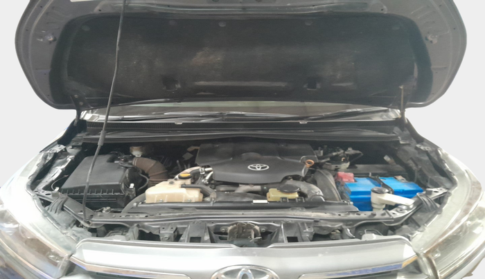 2016 Toyota Innova Crysta 2.4 ZX 7 STR, Diesel, Manual, 1,73,627 km, exterior