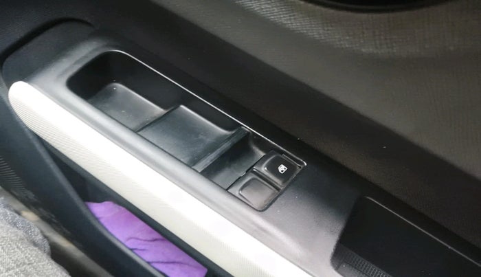 2022 Tata PUNCH PURE MT, Petrol, Manual, 19,281 km, interior