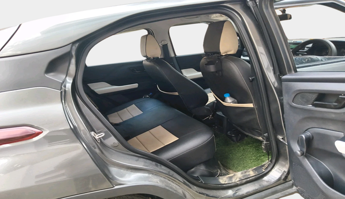 2022 Tata PUNCH PURE MT, Petrol, Manual, 19,281 km, interior