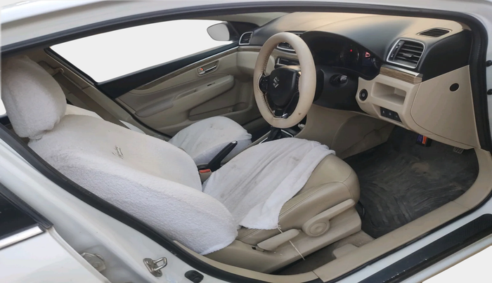 2019 Maruti Ciaz ALPHA  AT 1.5 SHVS PETROL, Petrol, Automatic, 86,438 km, interior